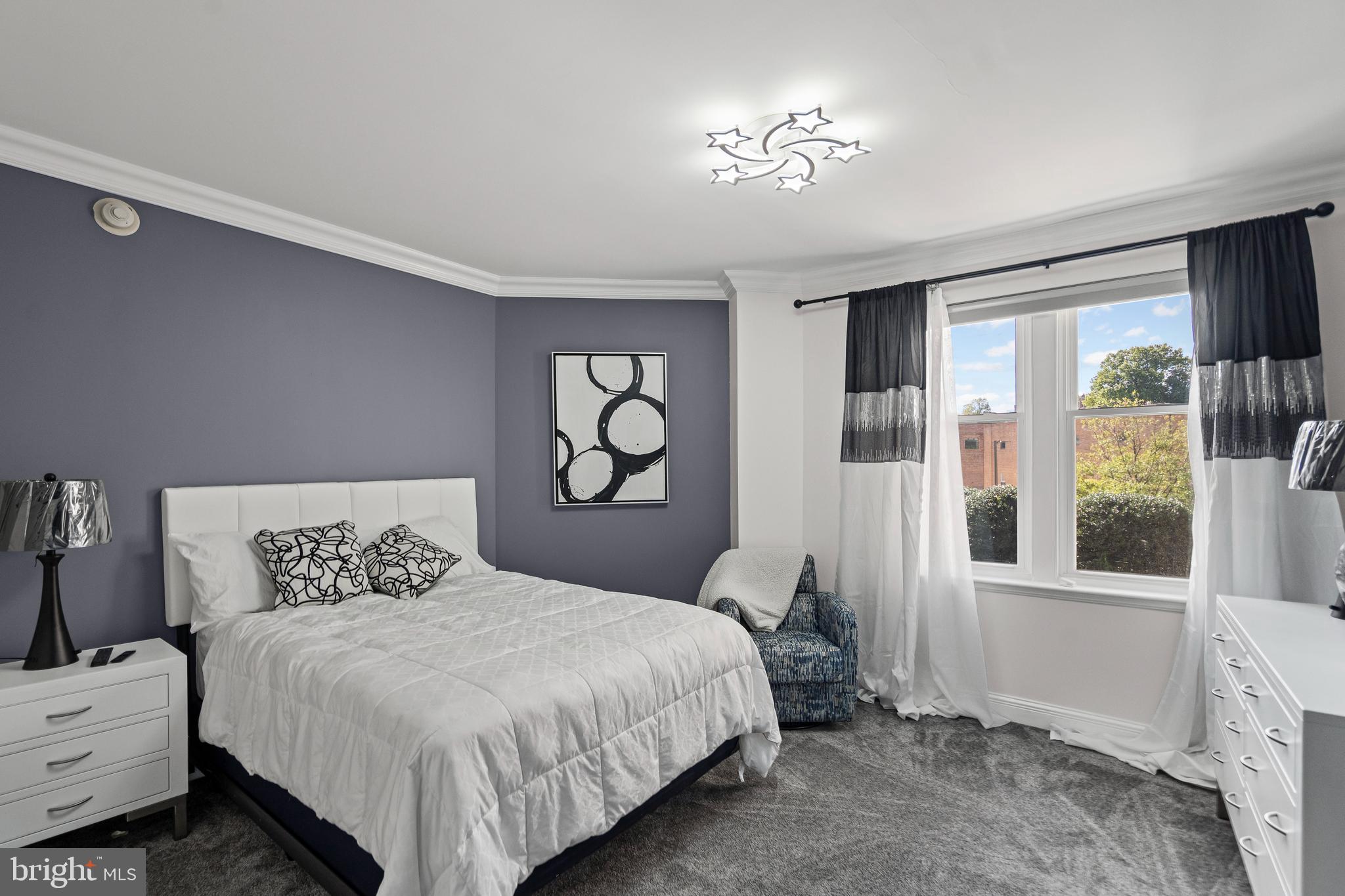 THE RITZ-CARLTON RESIDENCES - Residential Lease