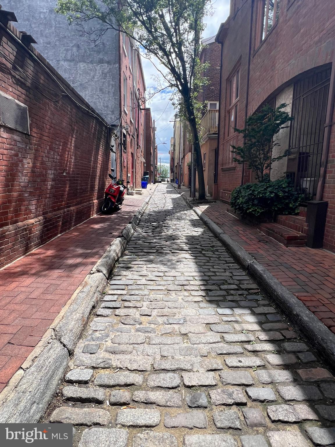 SOCIETY HILL - Residential Lease