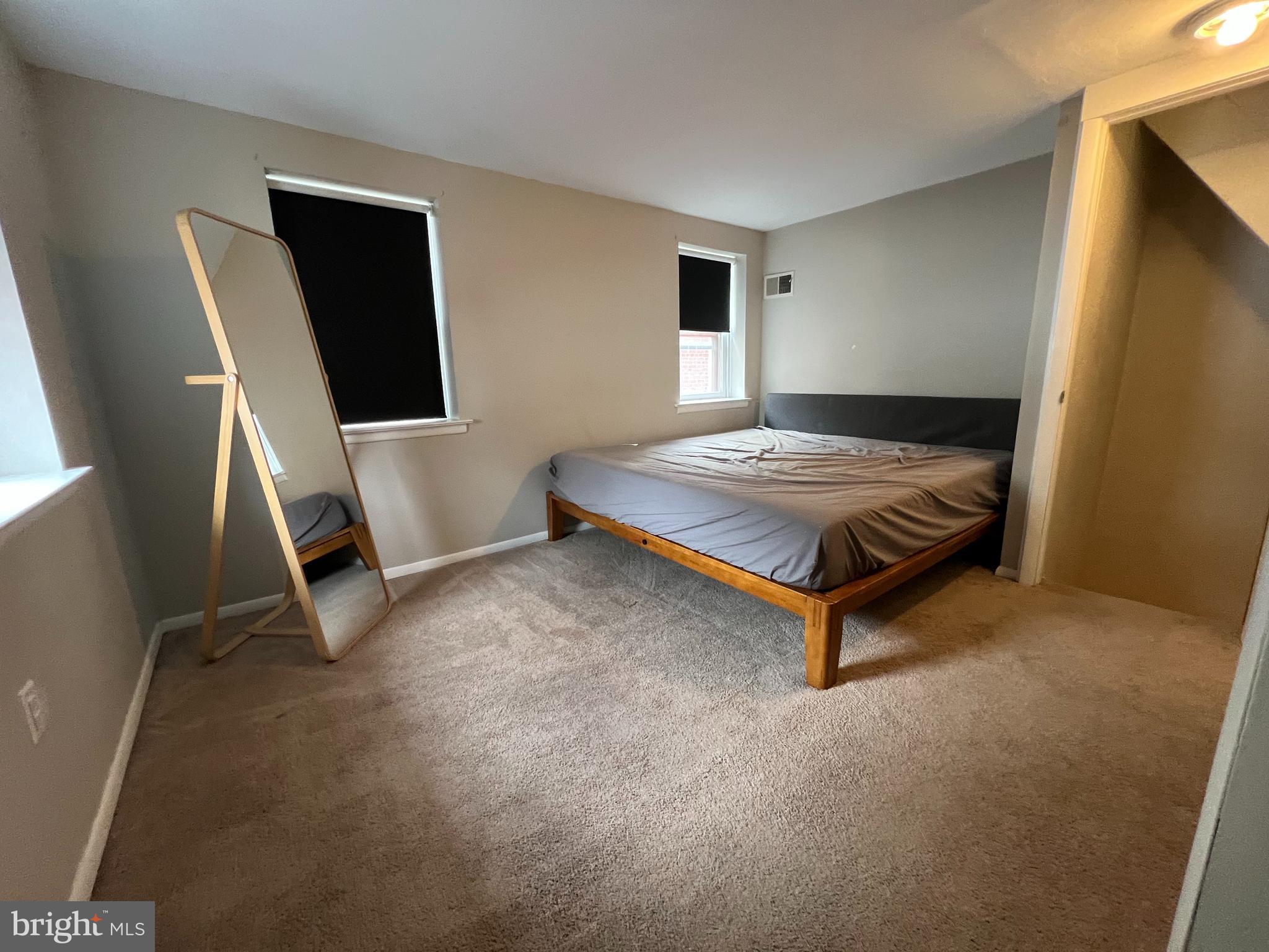 SOCIETY HILL - Residential Lease