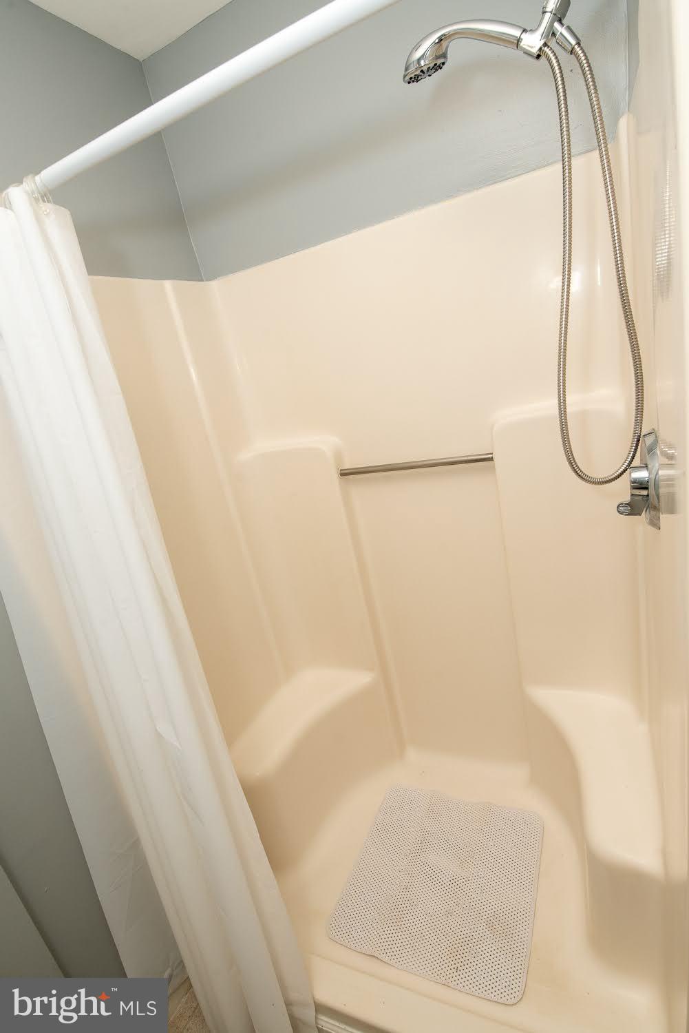 PINES OF LAUREL - Residential