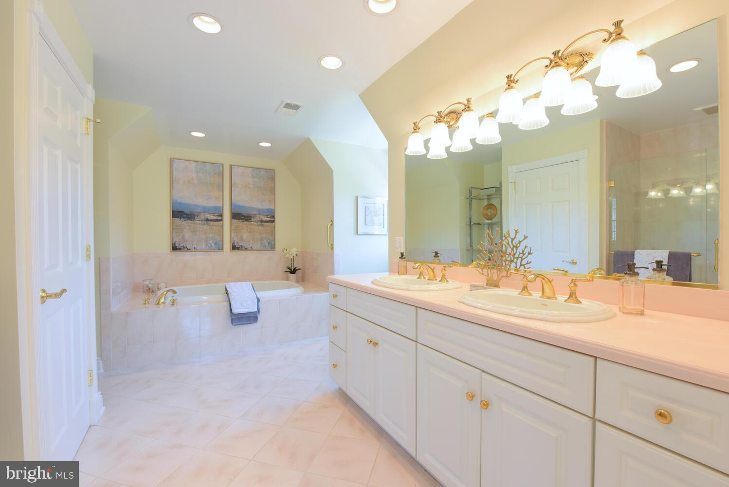 SADDLEBROOK ESTATES - Residential