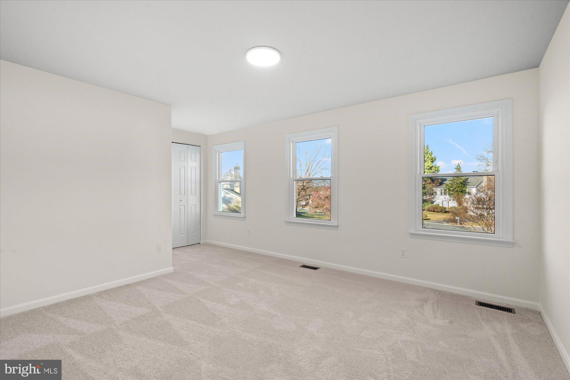 MILL CREEK TOWNE - Residential