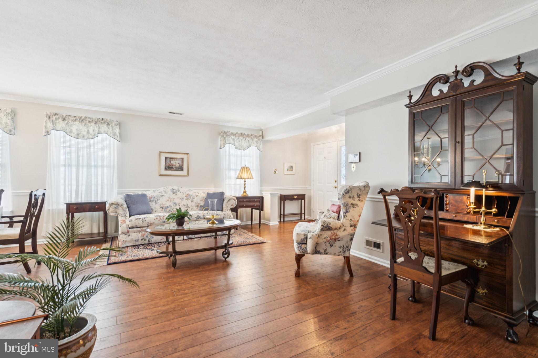 34 PEPPERGRASS DRIVE N