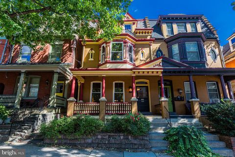 Photo of 419 N CHARLOTTE ST, LANCASTER, PA 17603 (MLS # PALA2025668)