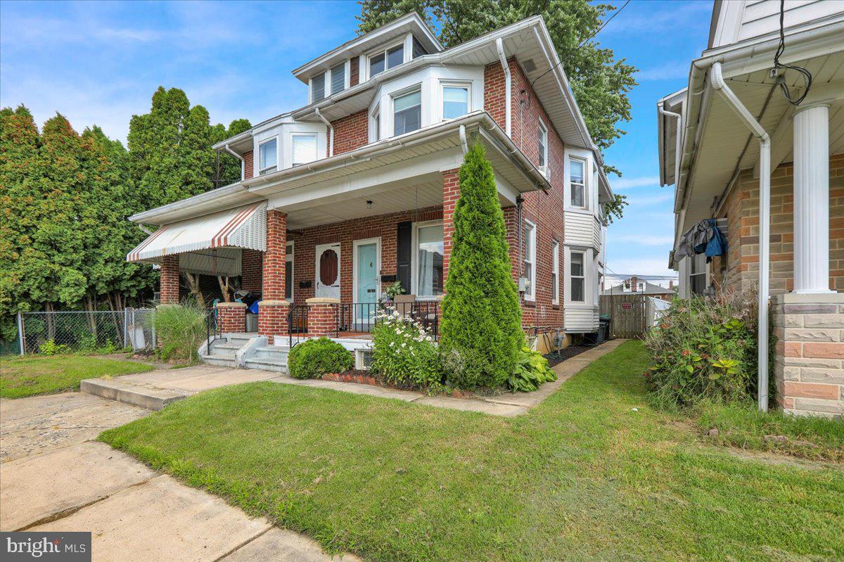 1405 FERN AVENUE