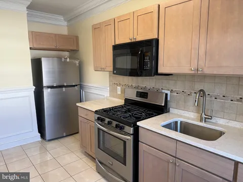 MLS: NJCD2114794