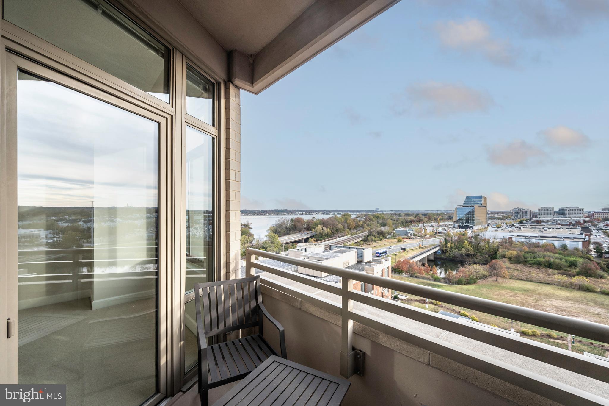 3650 S GLEBE ROAD 1048