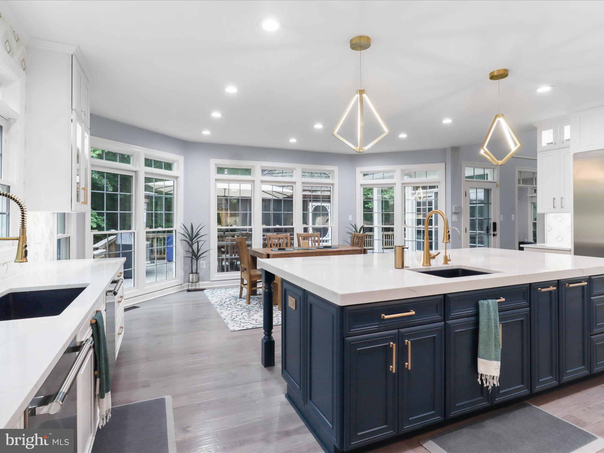 ESTATES AT ROSELAND - Residential