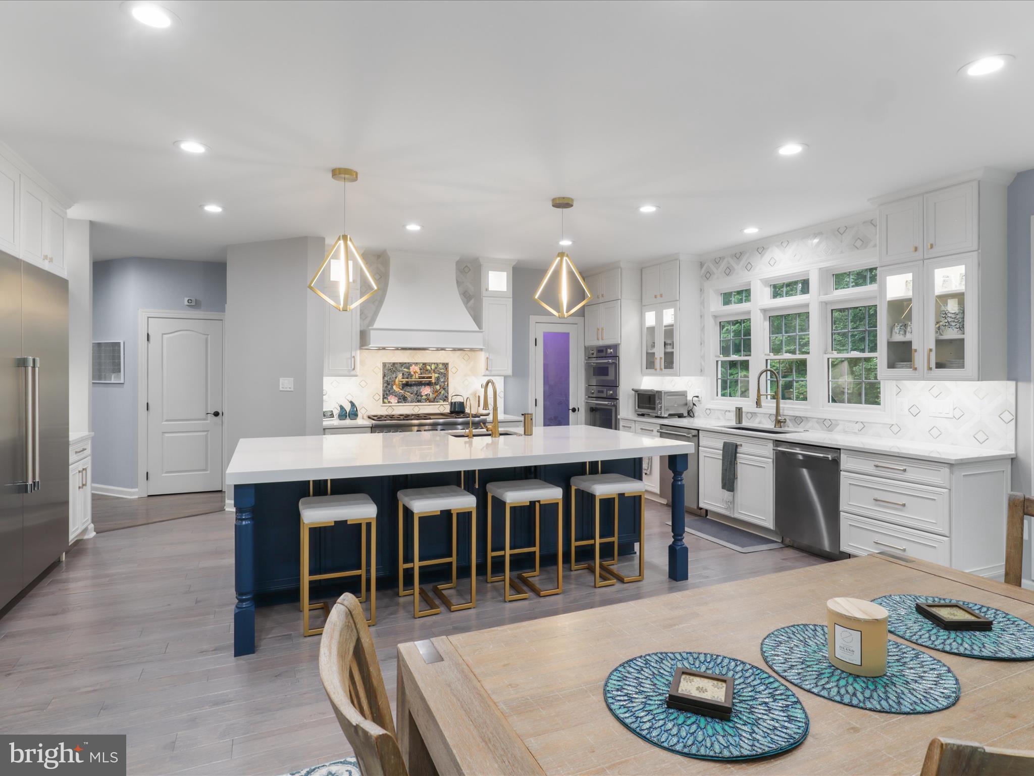 ESTATES AT ROSELAND - Residential