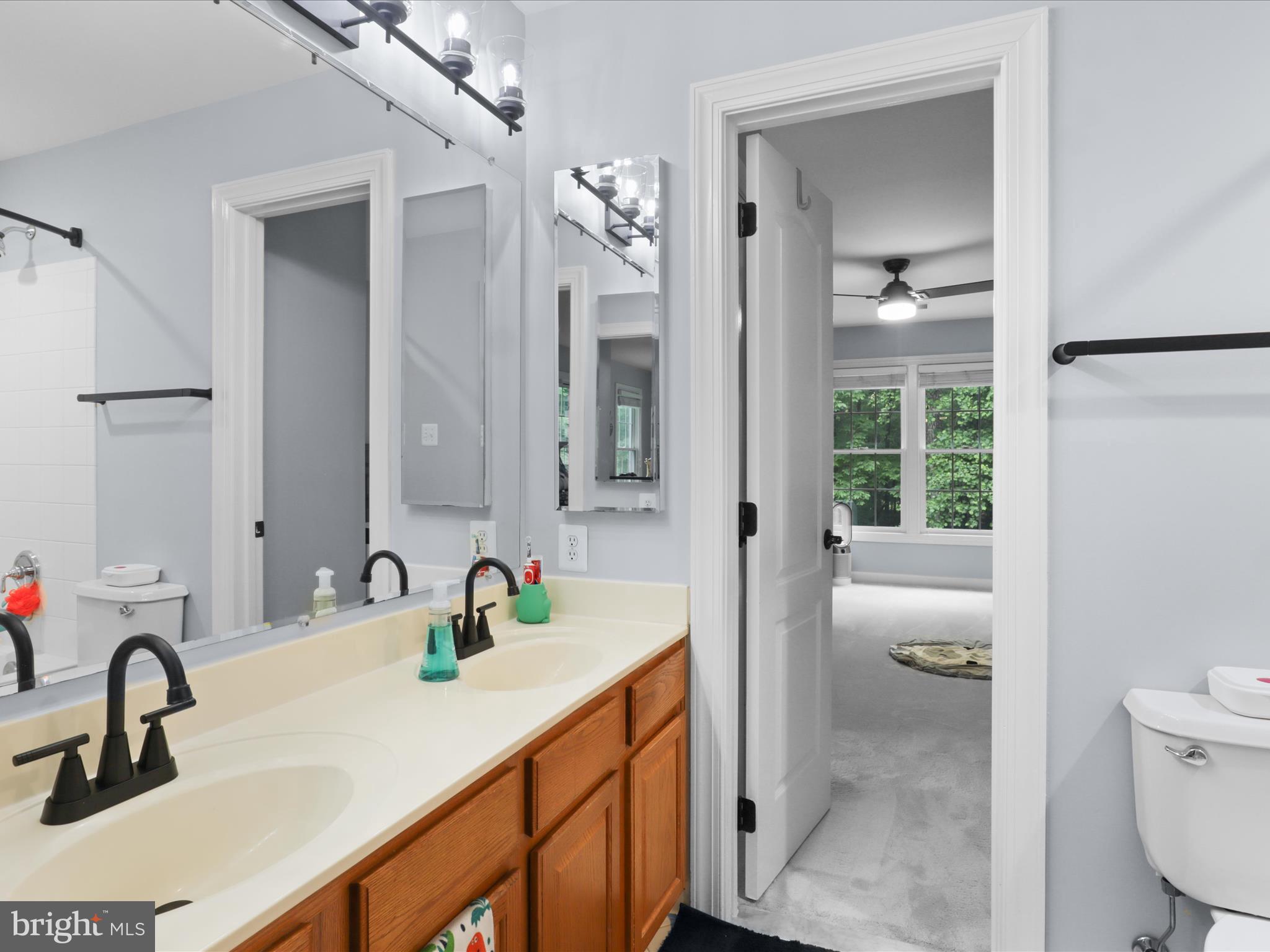 ESTATES AT ROSELAND - Residential