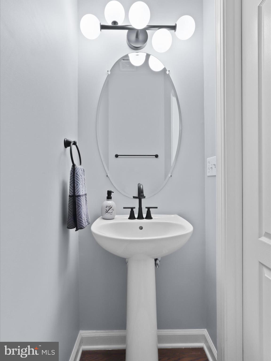 ESTATES AT ROSELAND - Residential