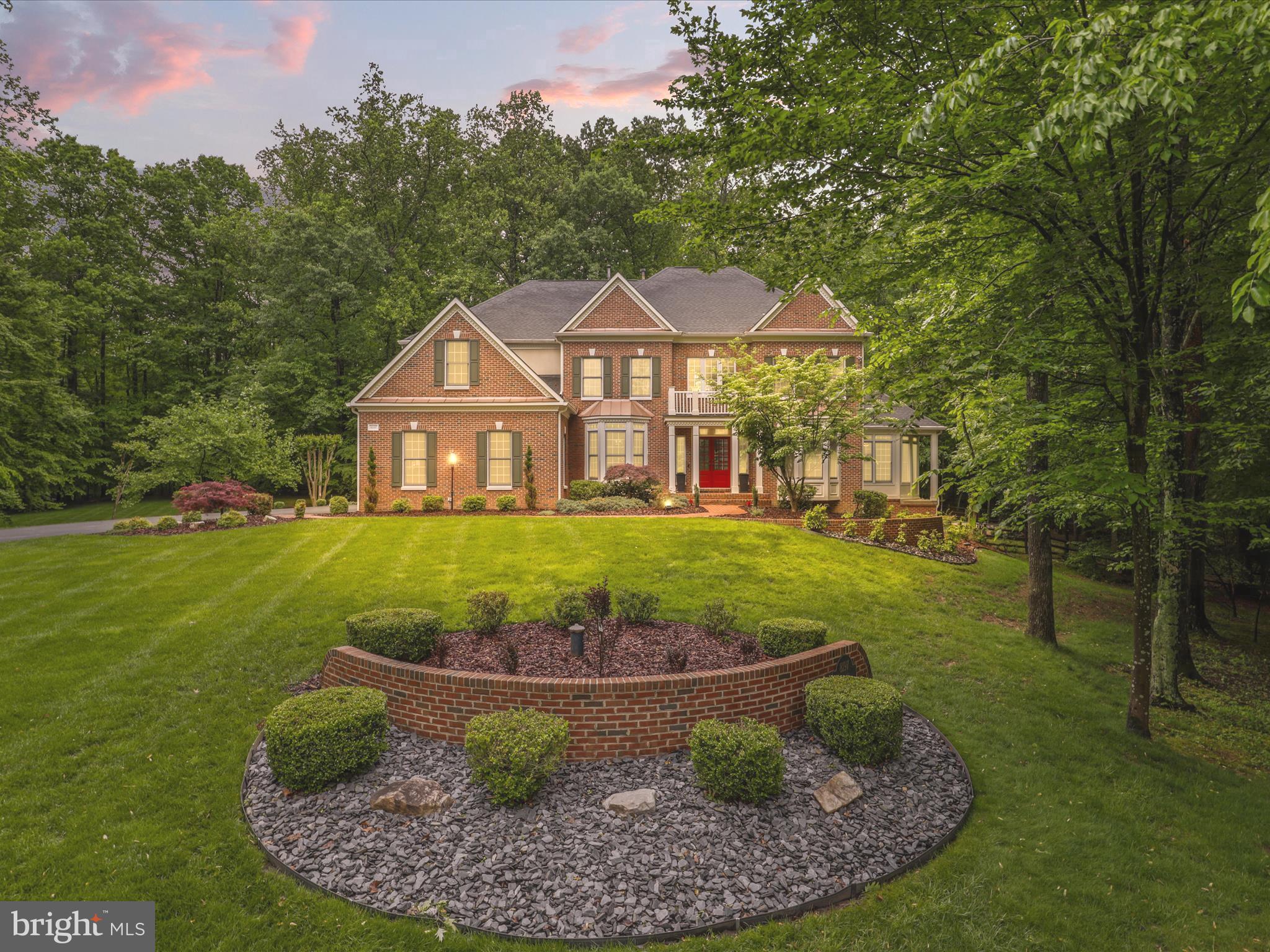 ESTATES AT ROSELAND - Residential