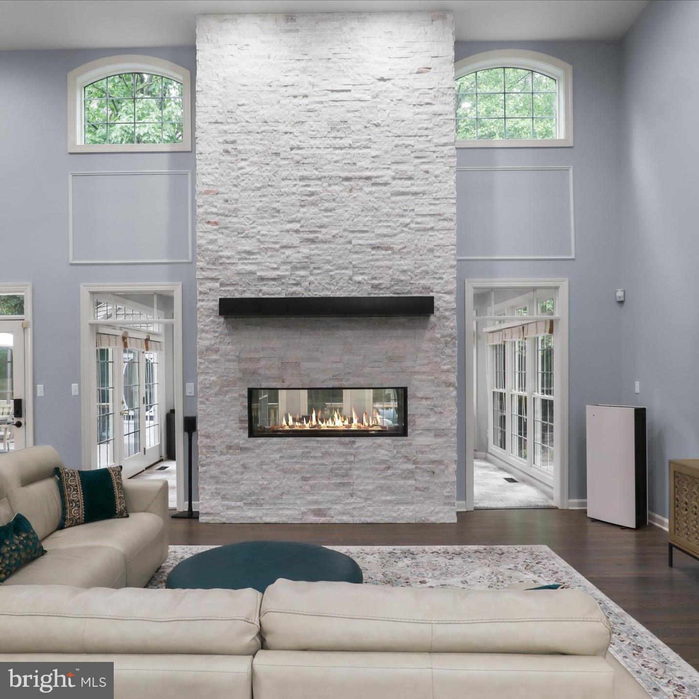 ESTATES AT ROSELAND - Residential