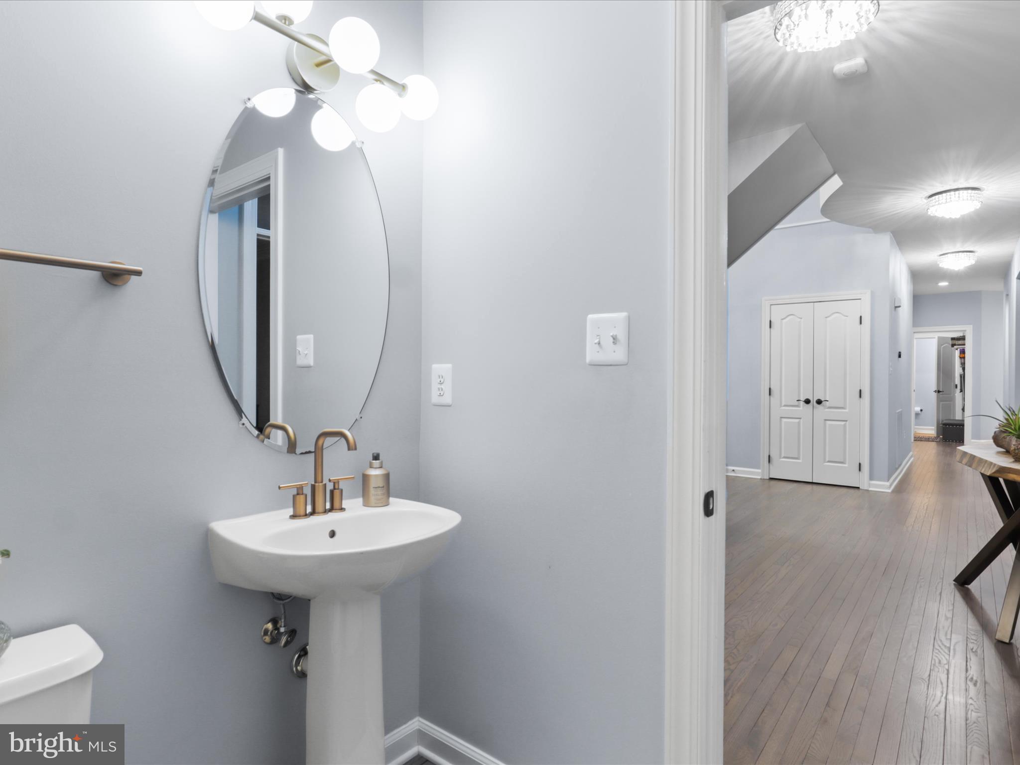 ESTATES AT ROSELAND - Residential