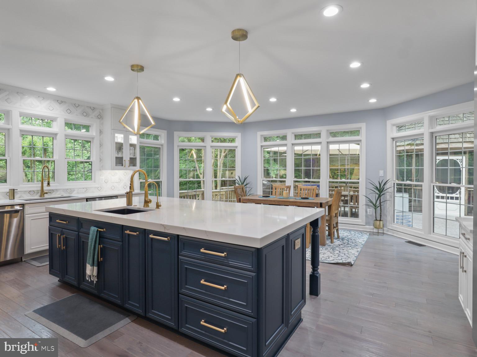 ESTATES AT ROSELAND - Residential