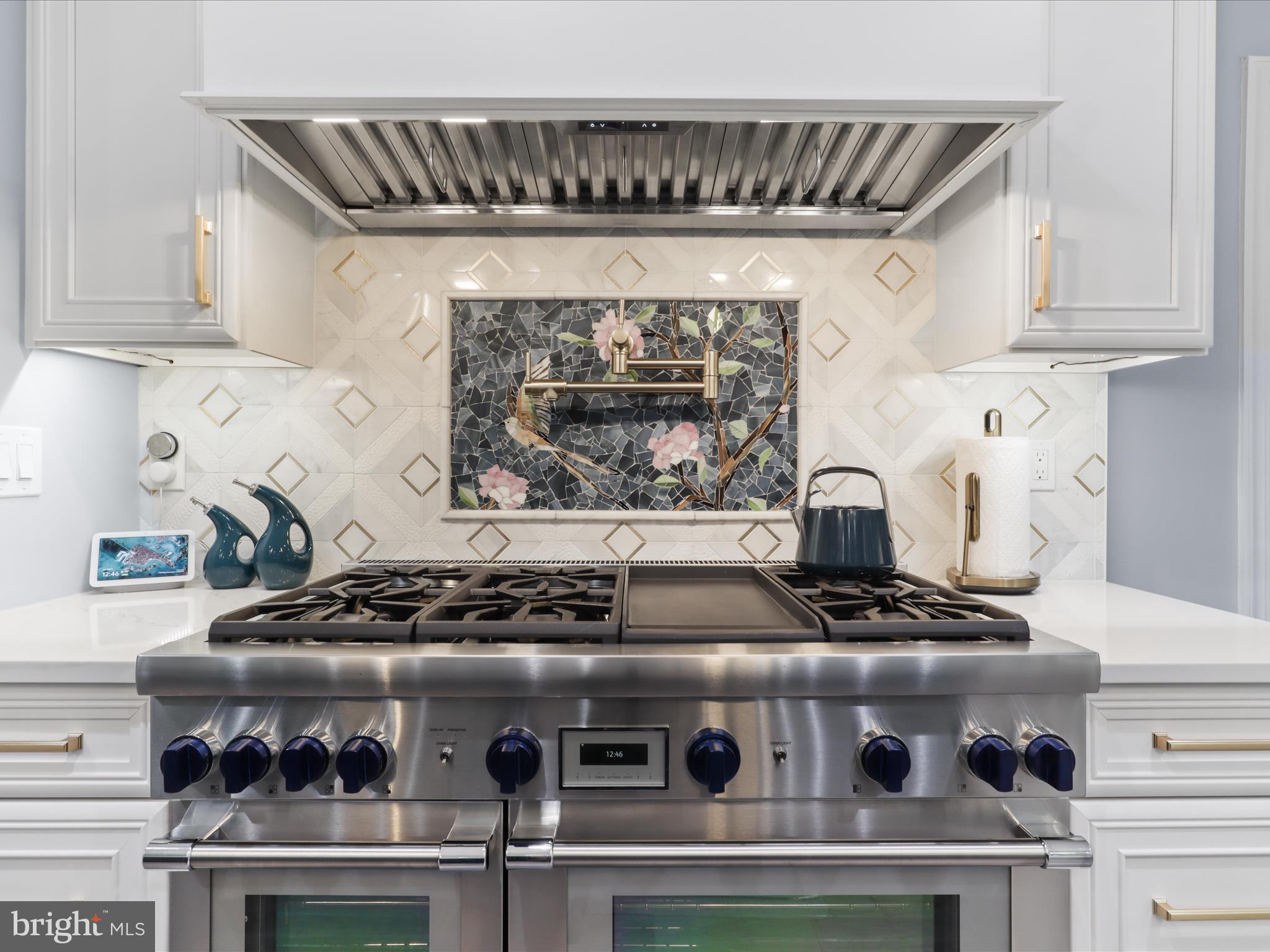 ESTATES AT ROSELAND - Residential