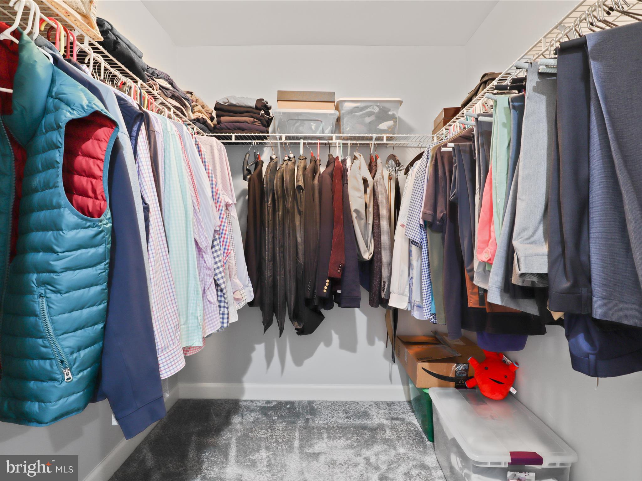 ESTATES AT ROSELAND - Residential