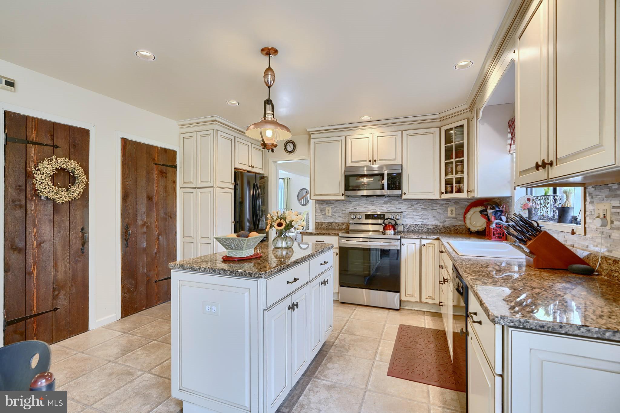 THE POINTS - Residential