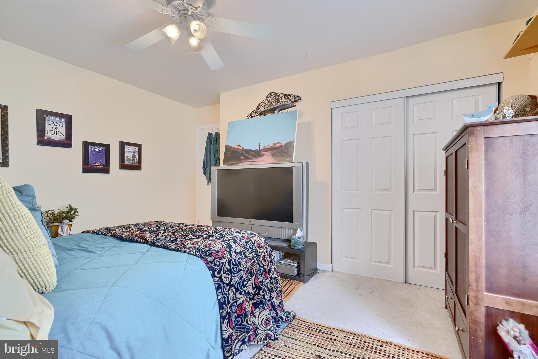 THE POINTS - Residential