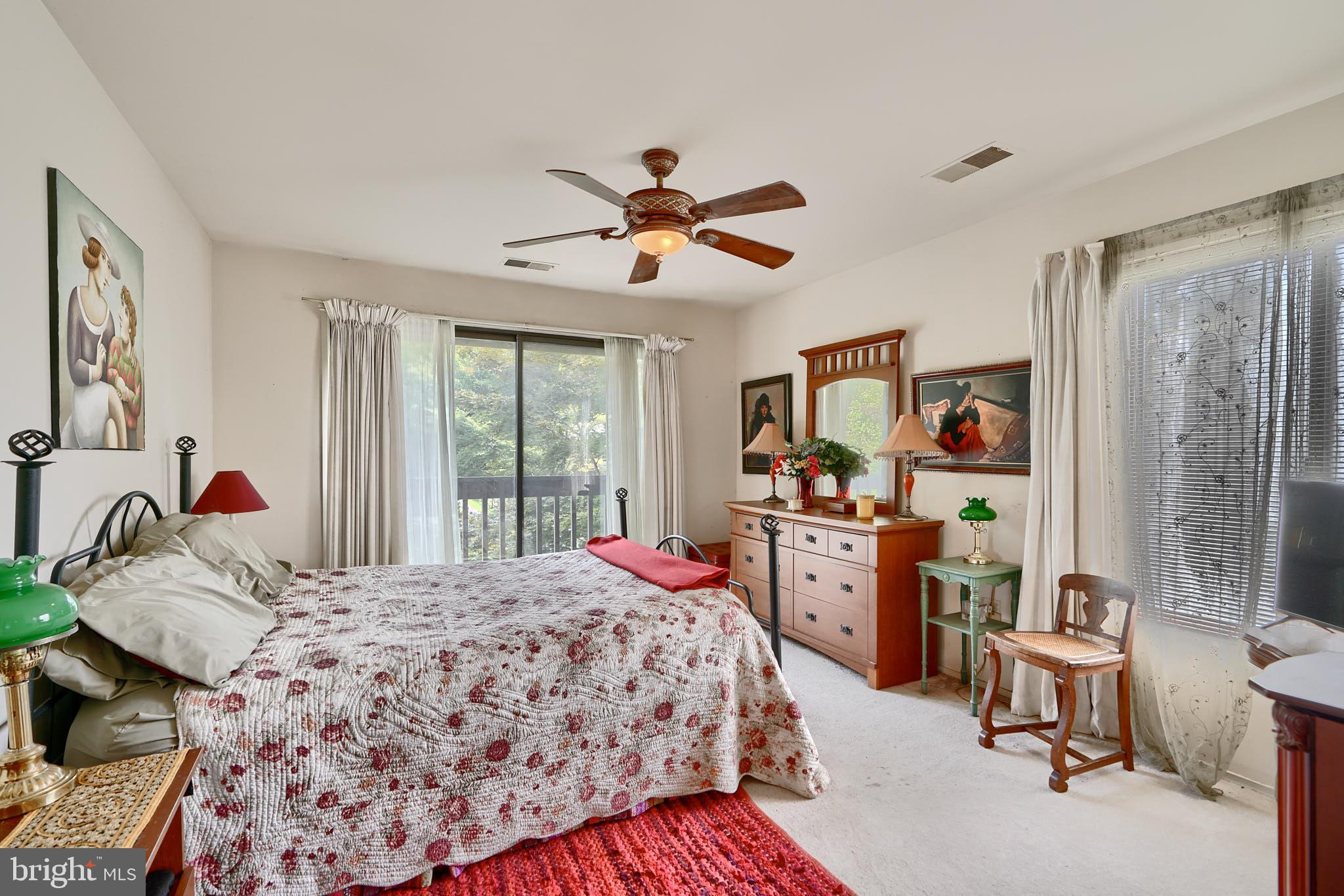 THE POINTS - Residential