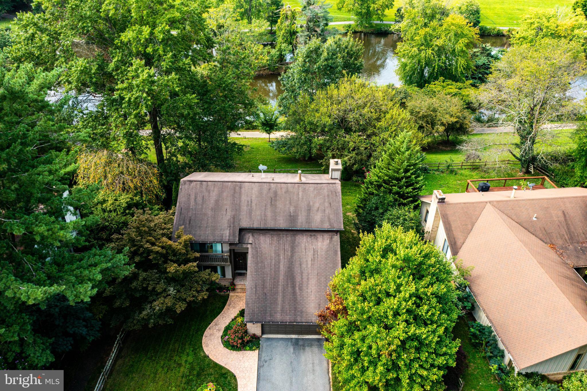 THE POINTS - Residential