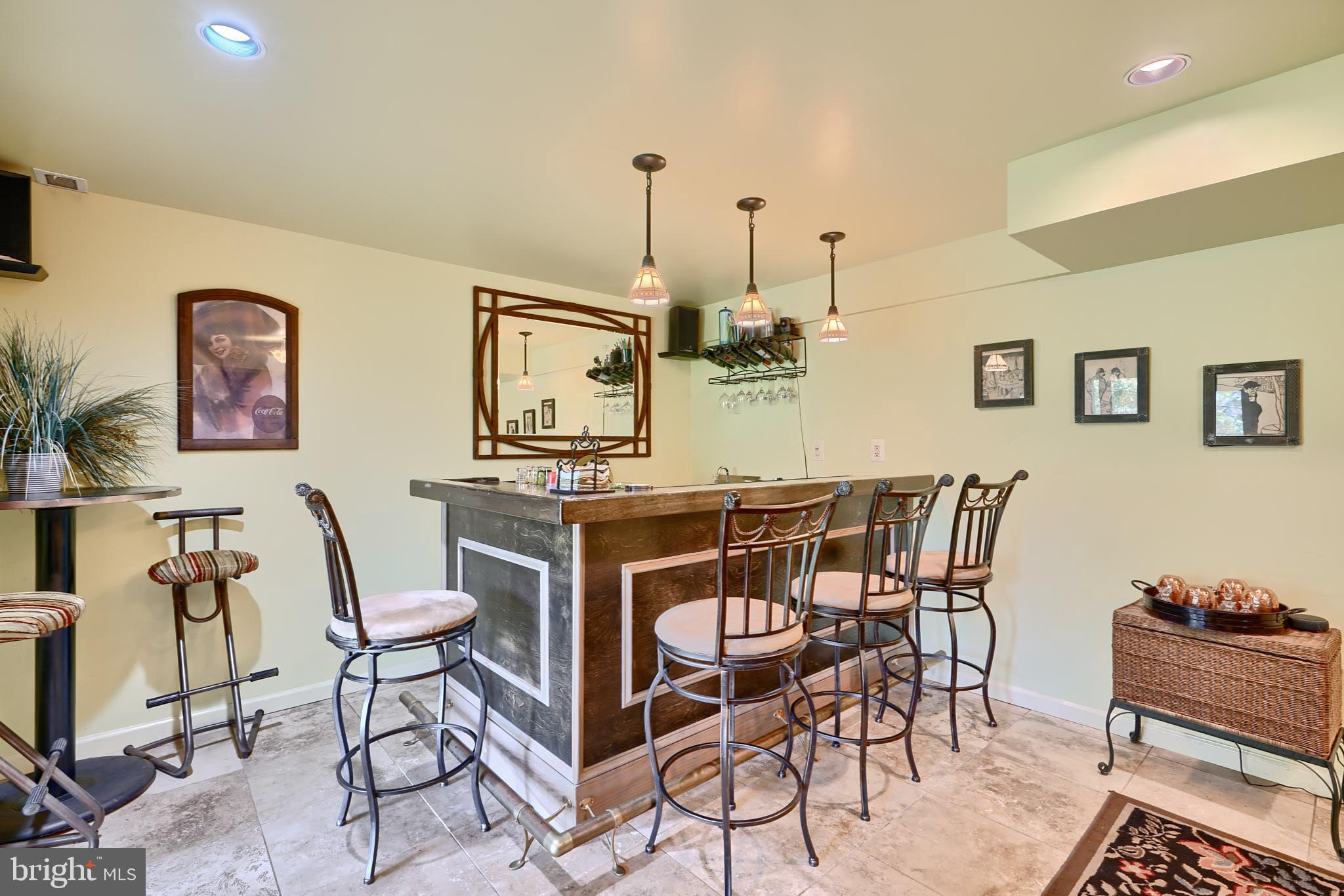 THE POINTS - Residential