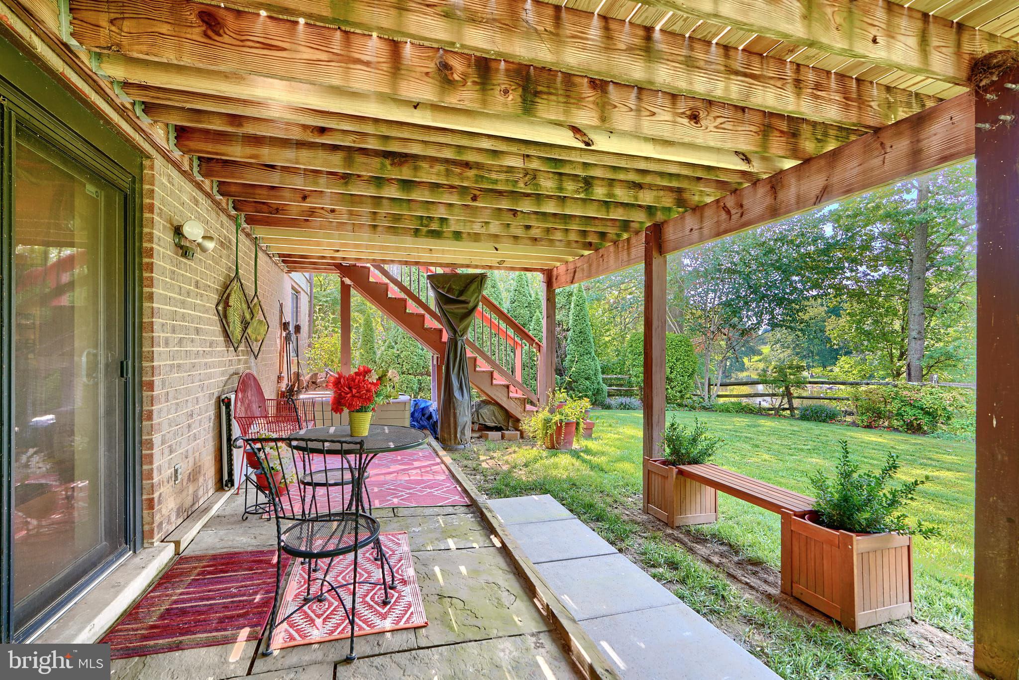 THE POINTS - Residential