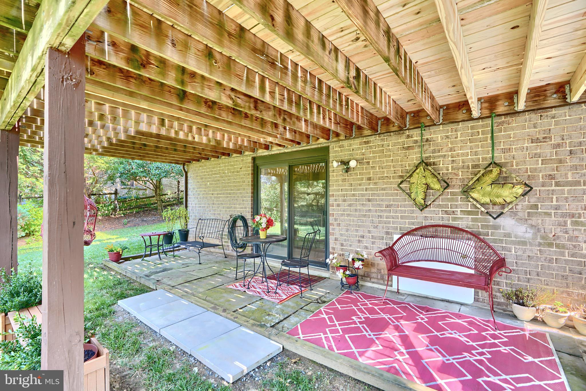 THE POINTS - Residential