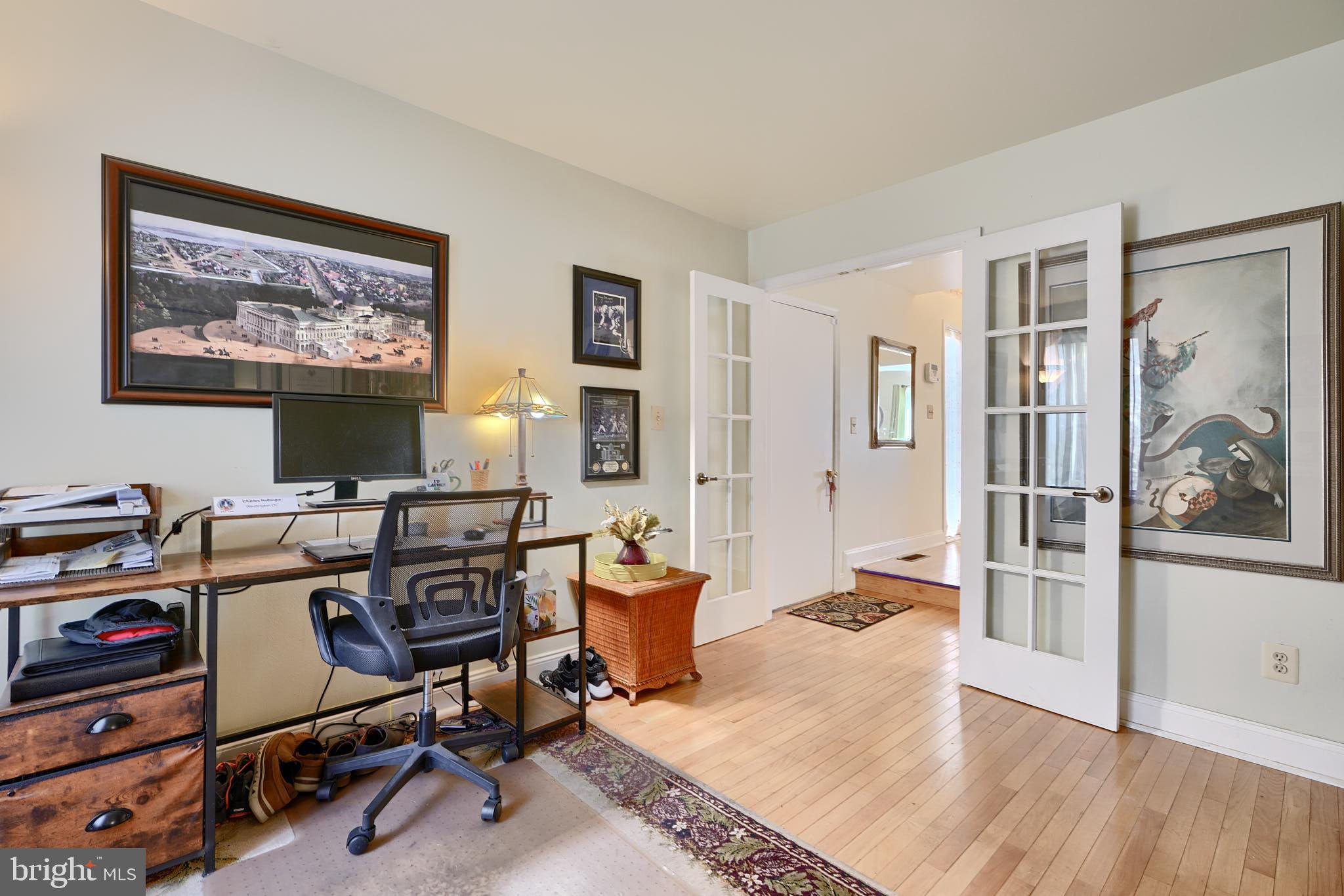 THE POINTS - Residential