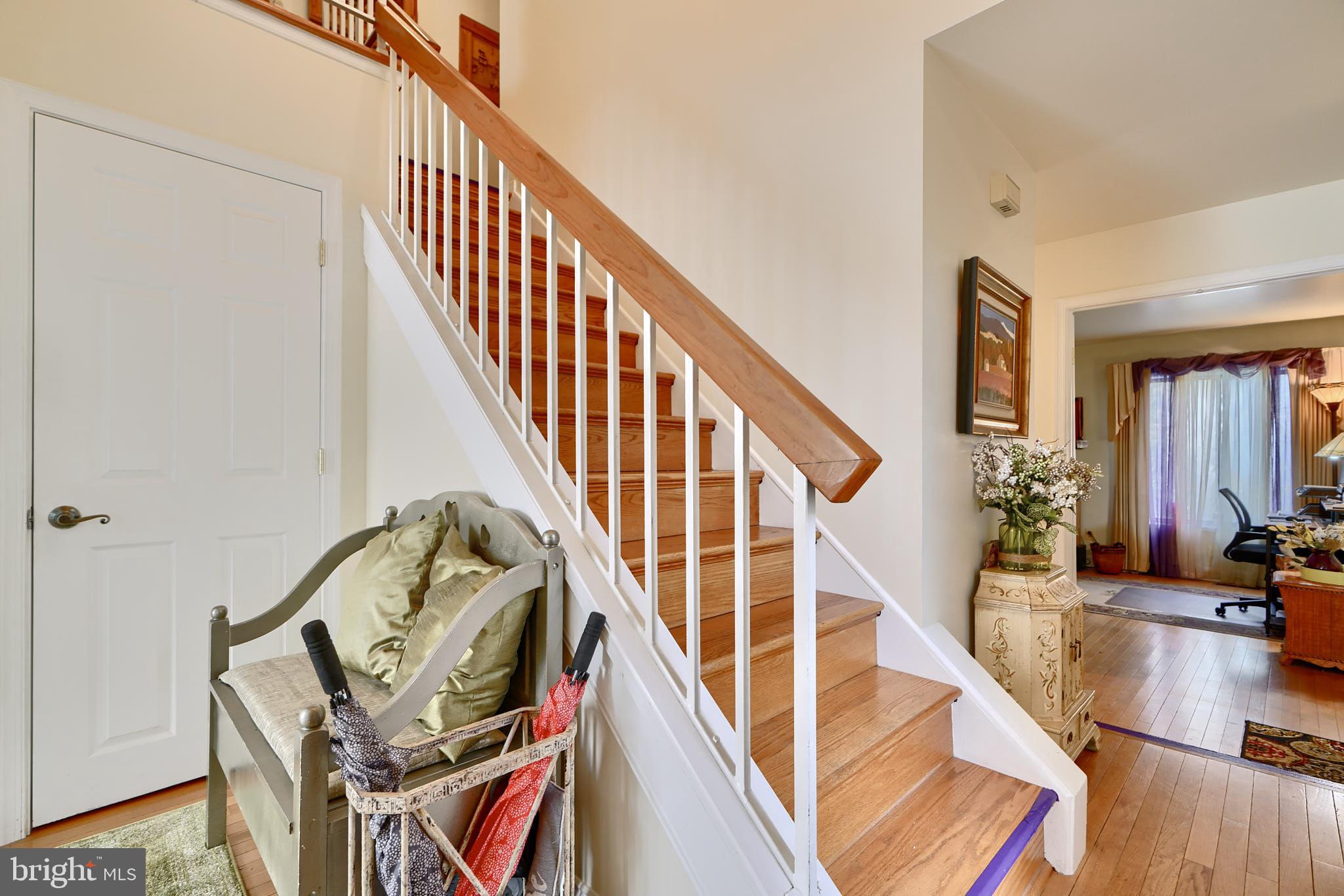 THE POINTS - Residential