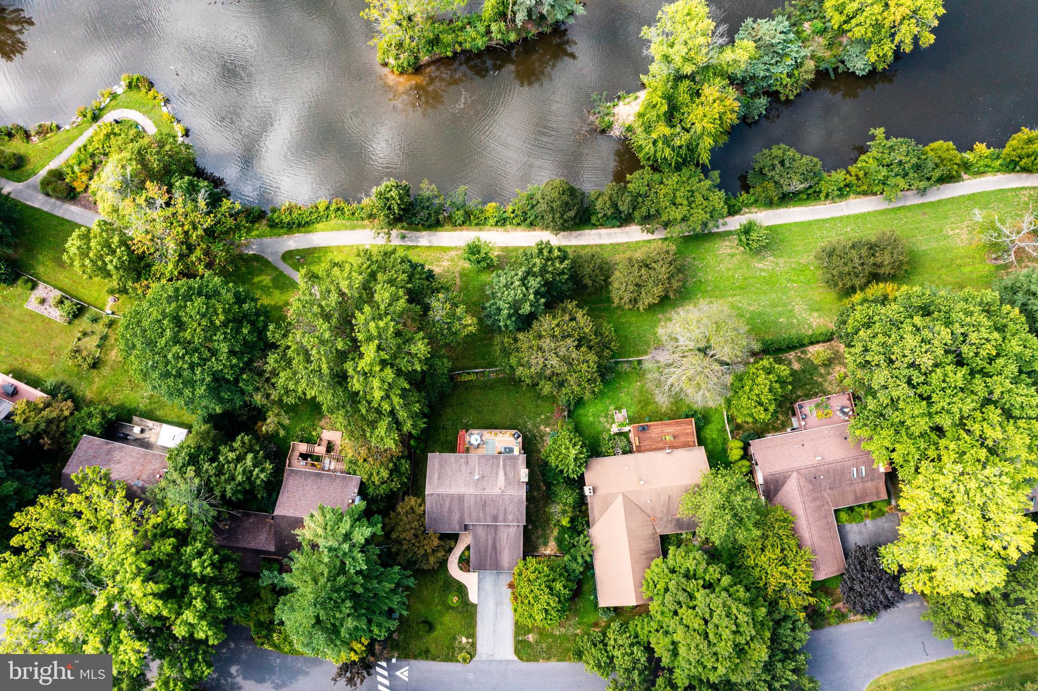 THE POINTS - Residential