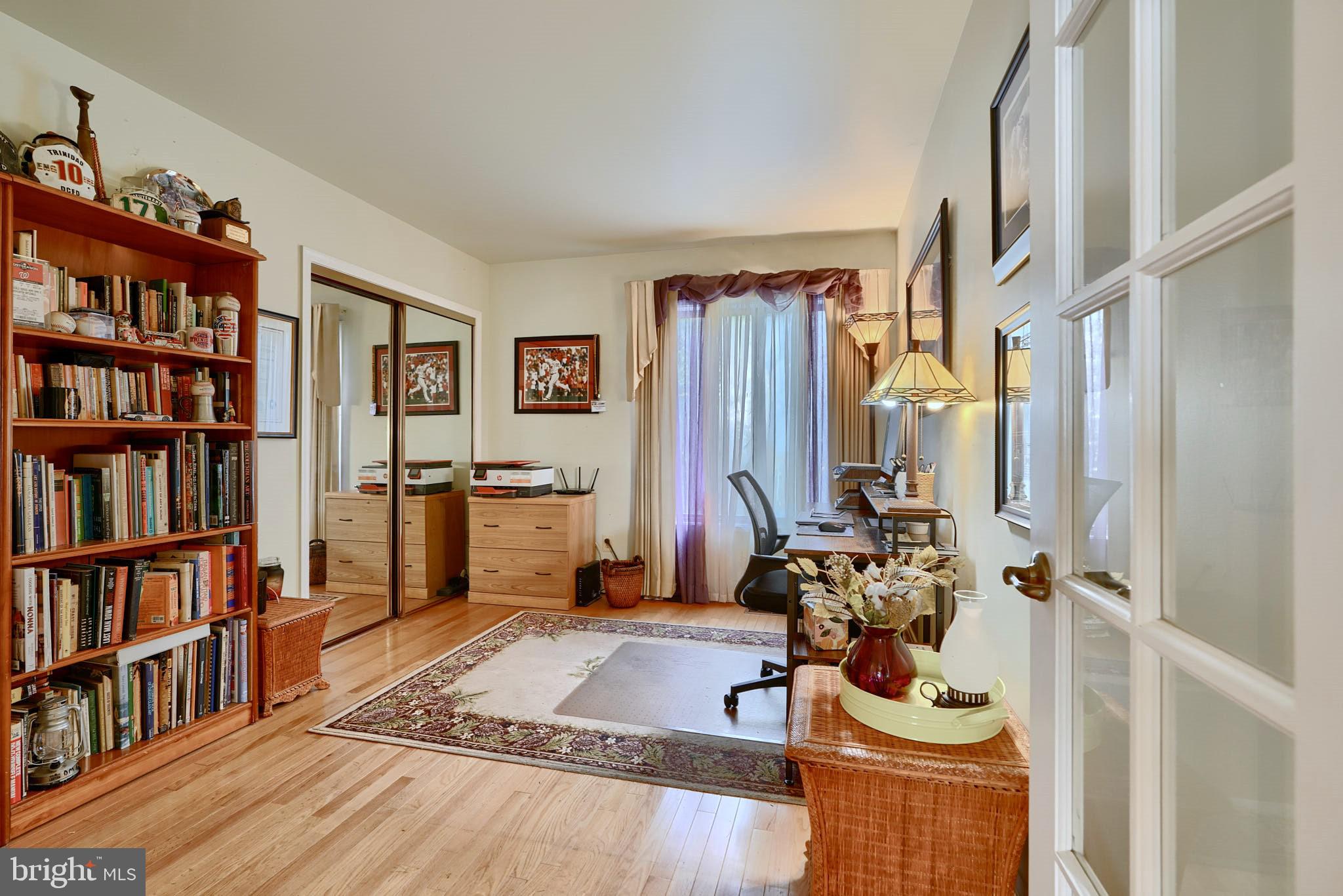 THE POINTS - Residential