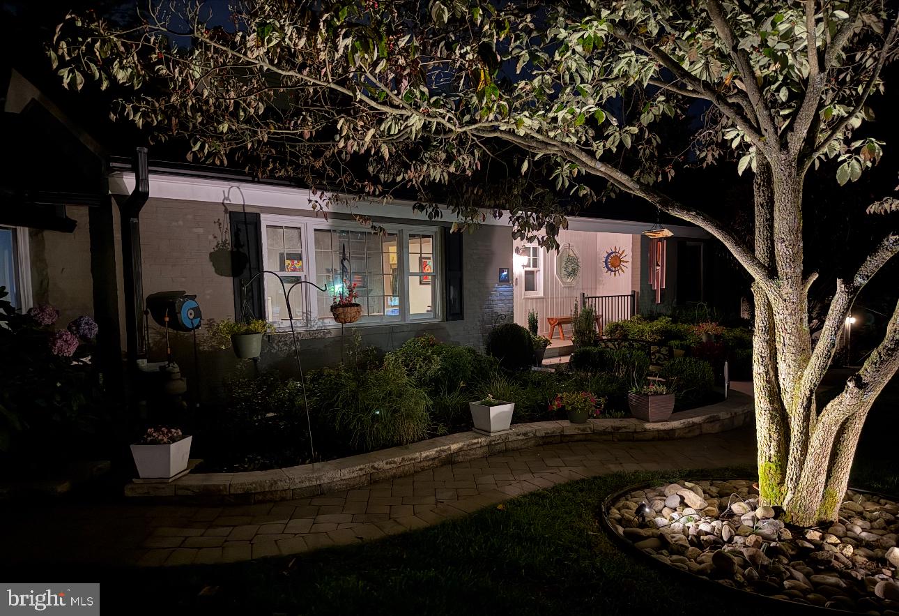 OAKTON - Residential