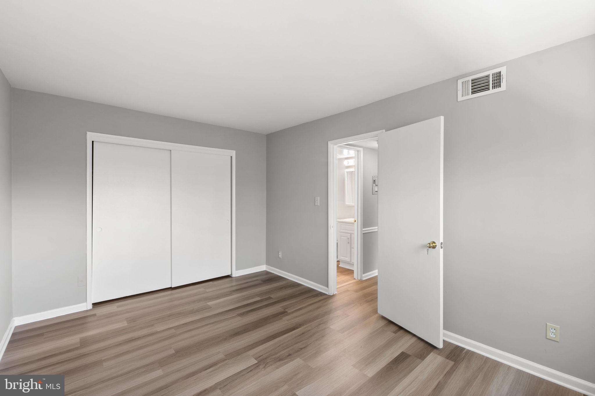 FAIRFAX HERITAGE - Residential