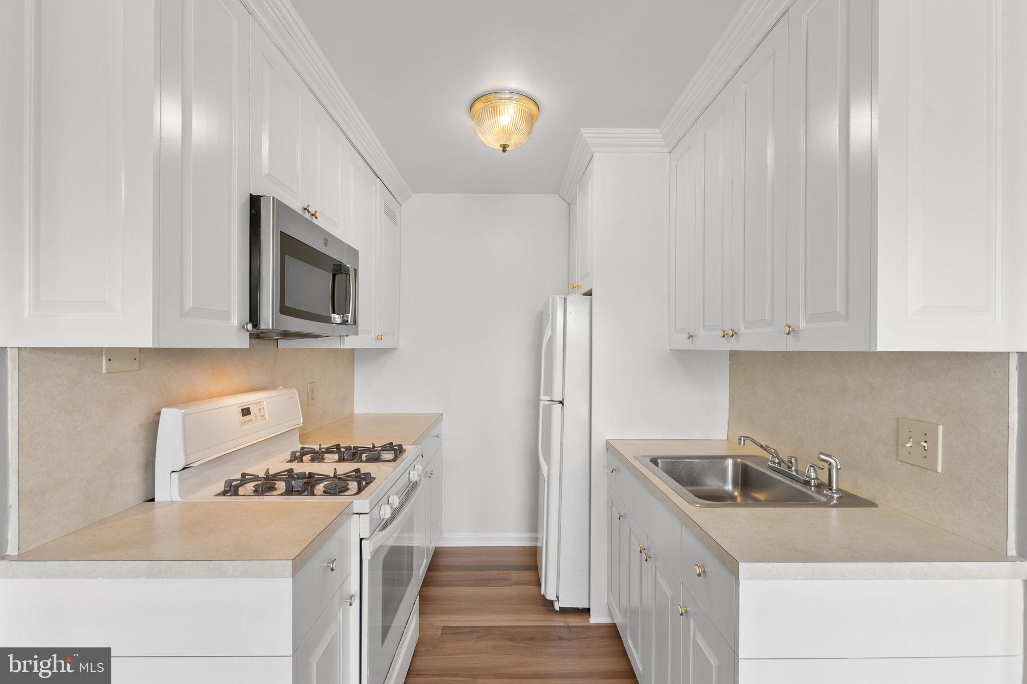 FAIRFAX HERITAGE - Residential