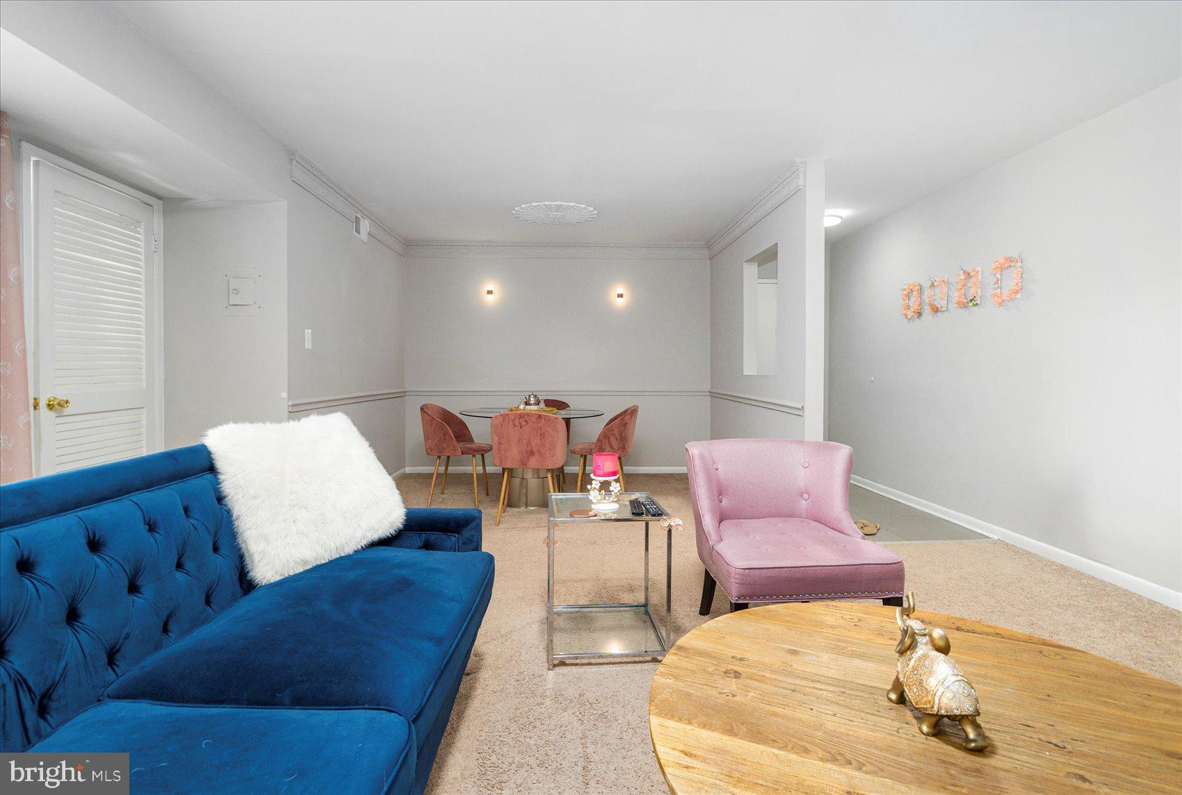 SHADOW OAKS - Residential