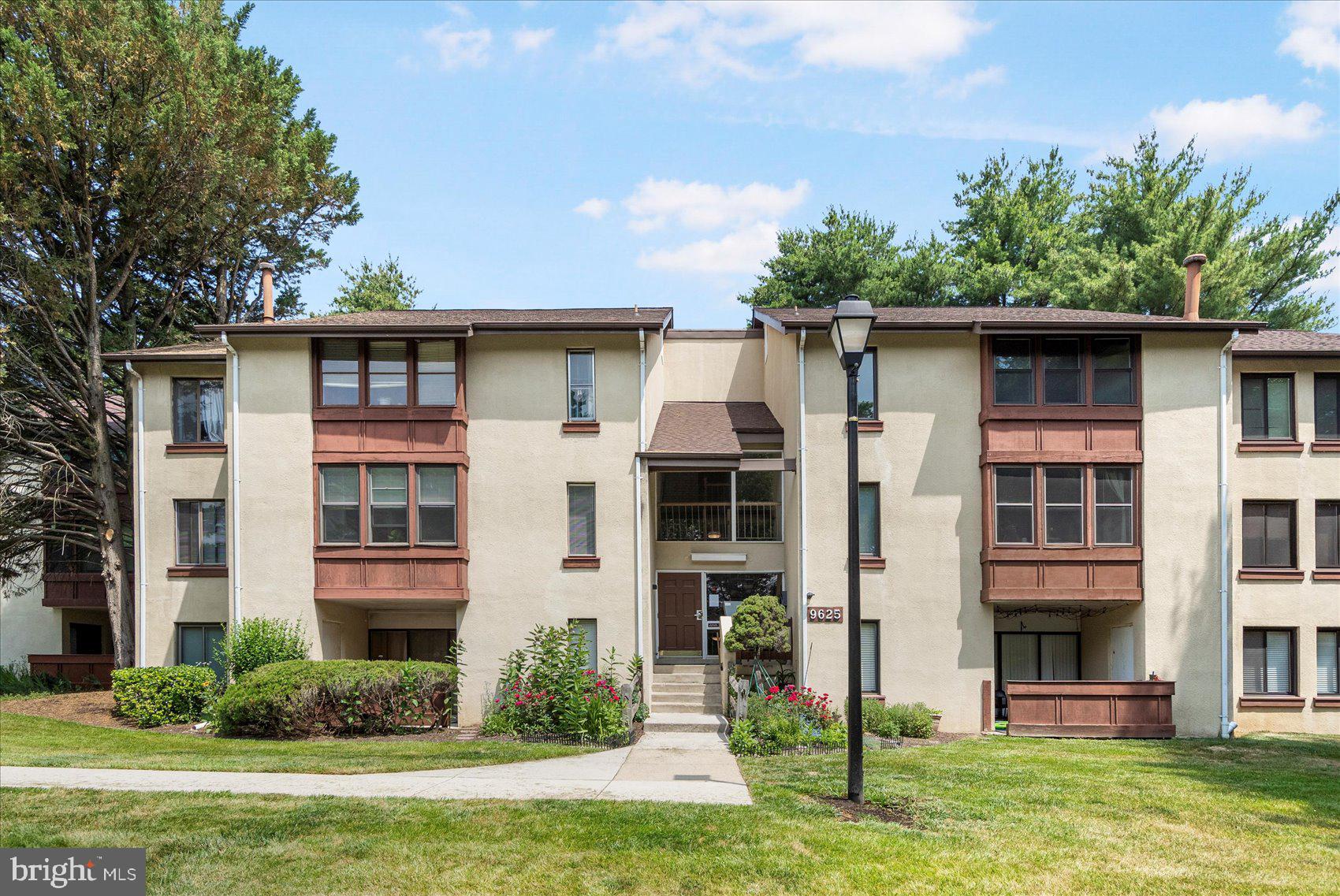 SHADOW OAKS - Residential