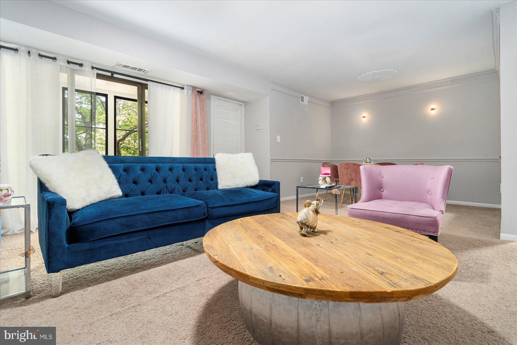 SHADOW OAKS - Residential