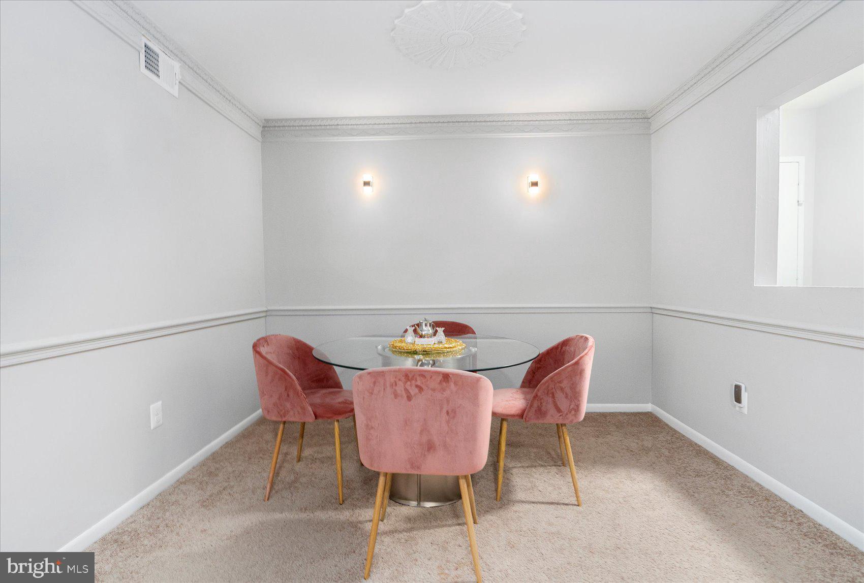 SHADOW OAKS - Residential