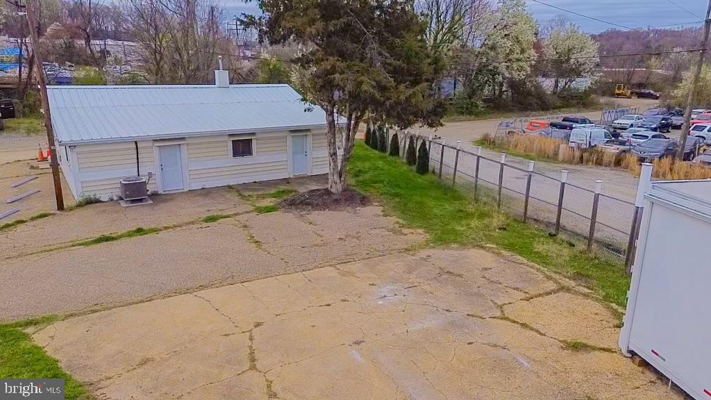 NONE AVAILABLE - Commercial Lease