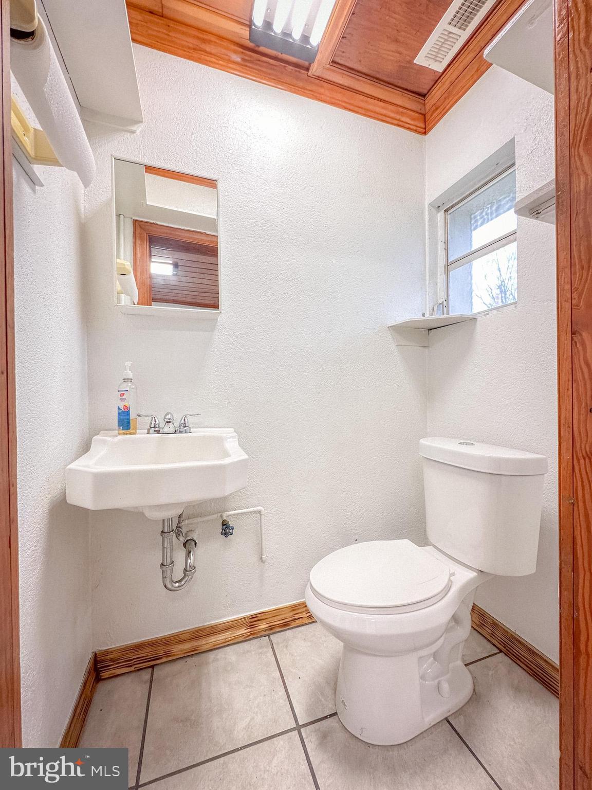 NONE AVAILABLE - Commercial Lease