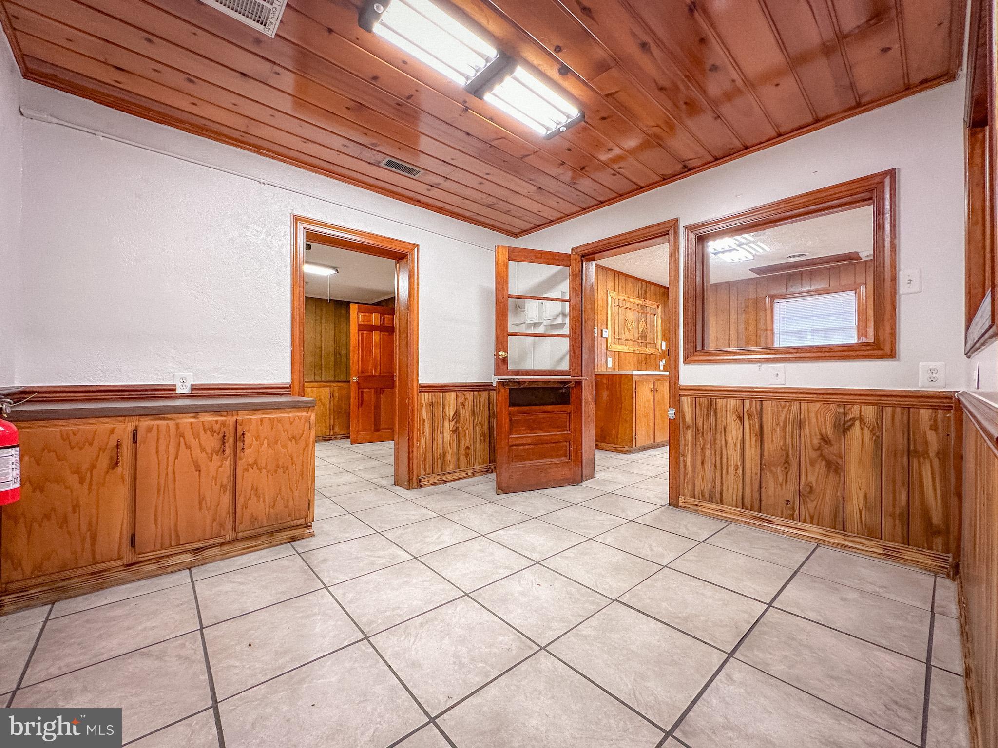 NONE AVAILABLE - Commercial Lease