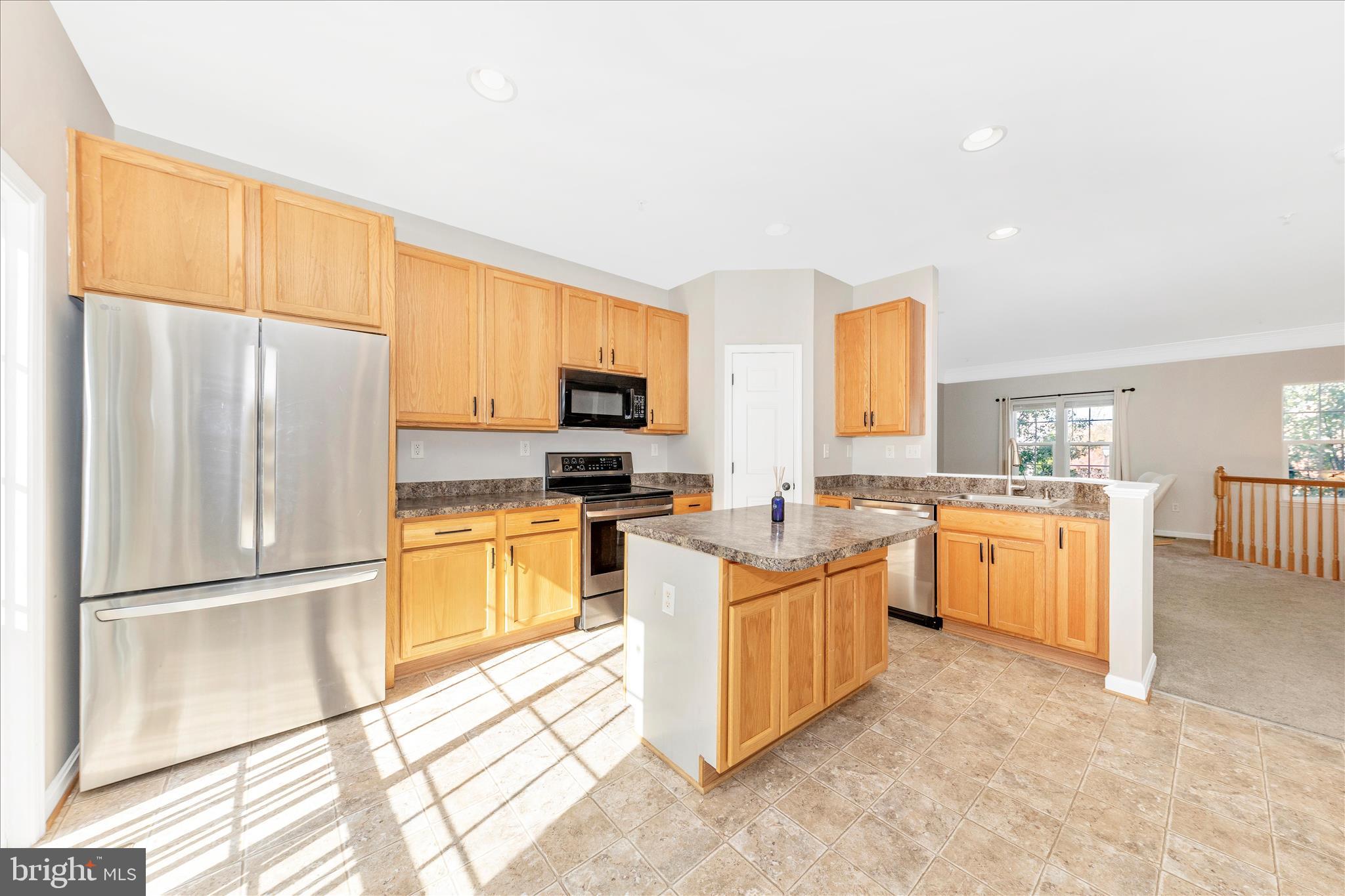 TWIN ARCH CROSSING - Residential Lease