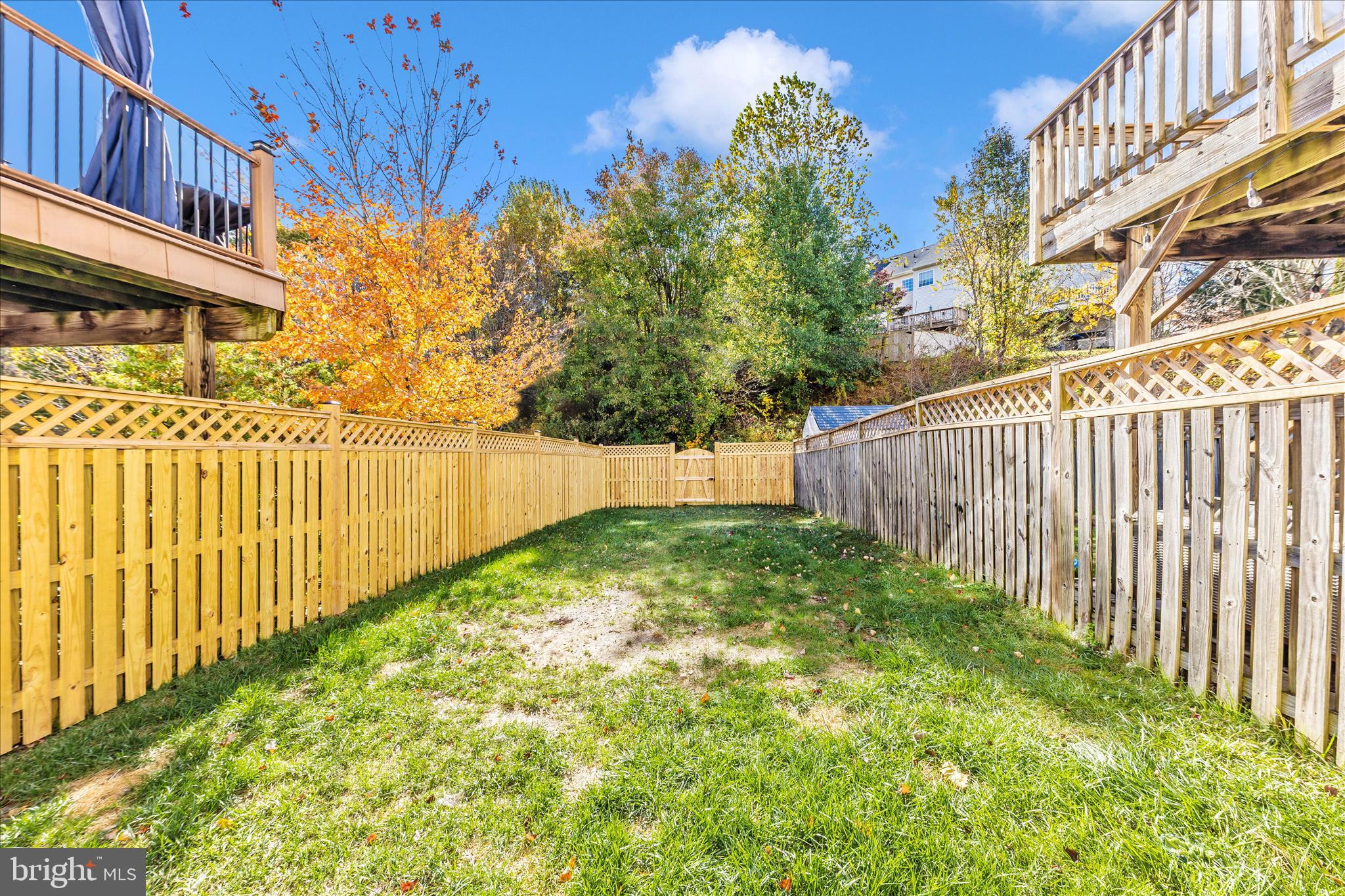 TWIN ARCH CROSSING - Residential Lease