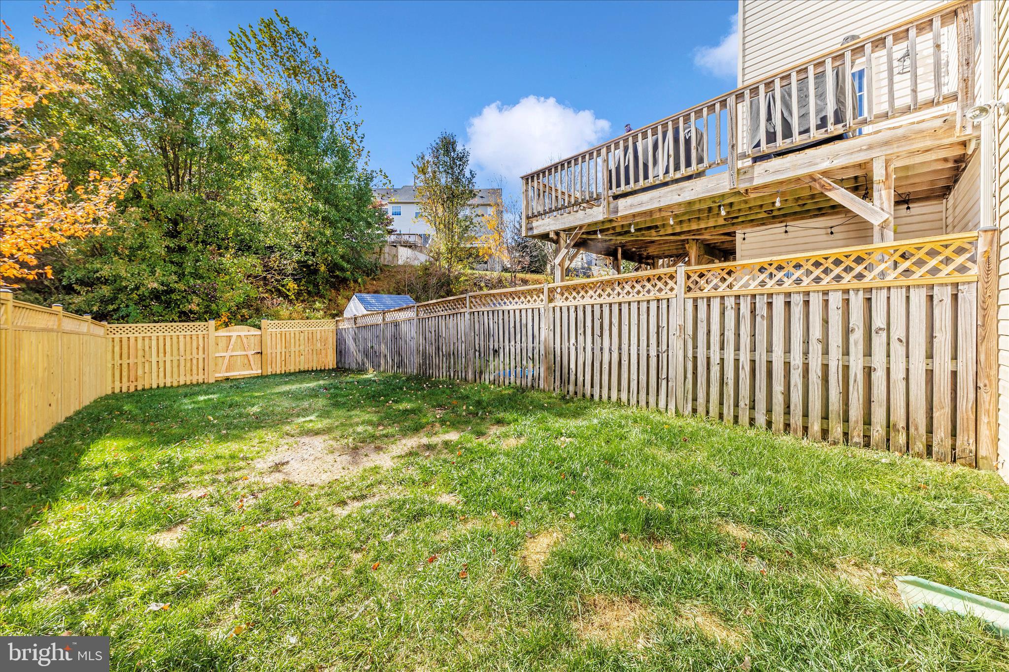 TWIN ARCH CROSSING - Residential Lease