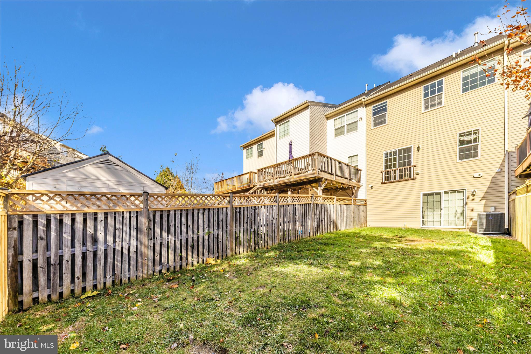 TWIN ARCH CROSSING - Residential Lease