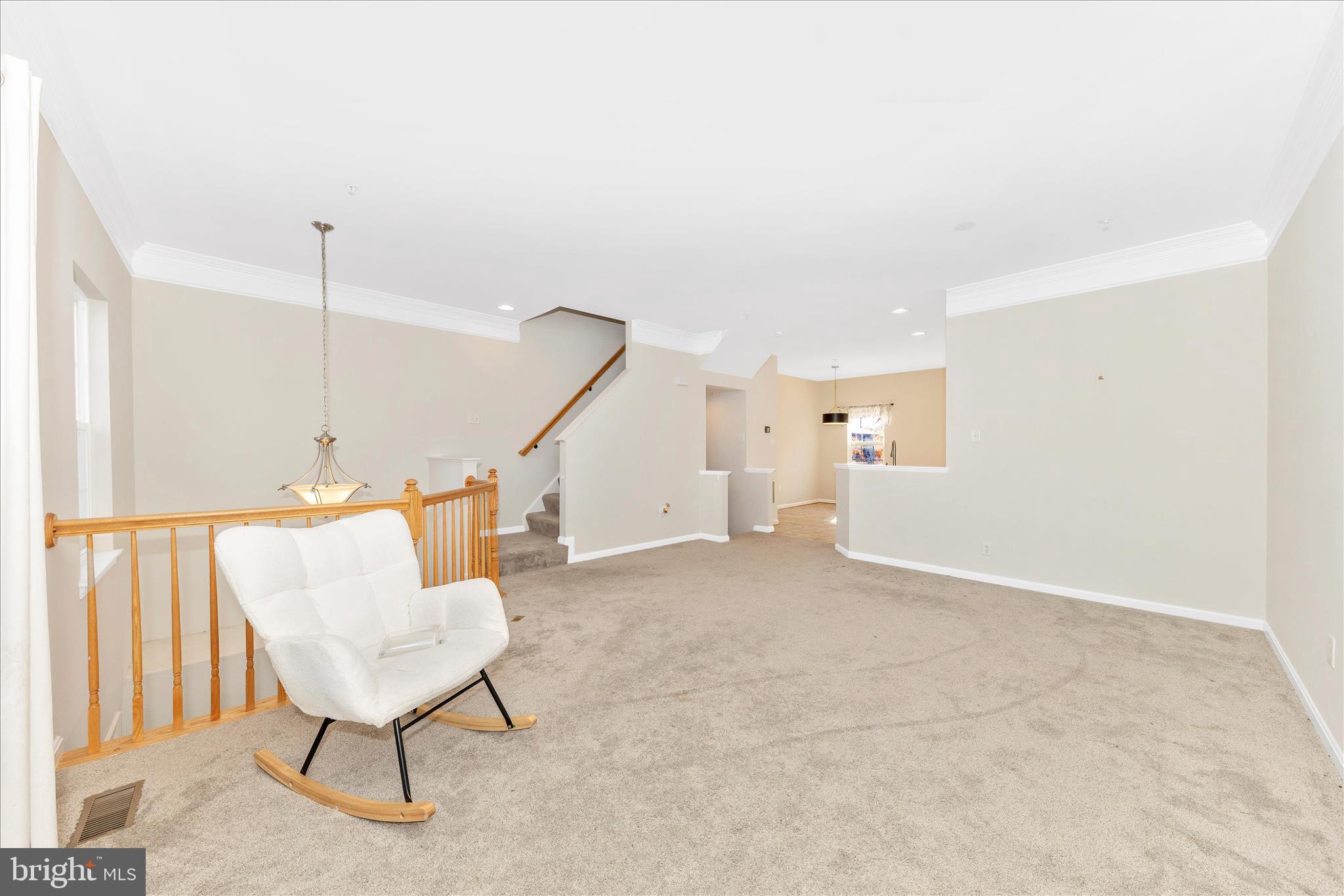 TWIN ARCH CROSSING - Residential Lease