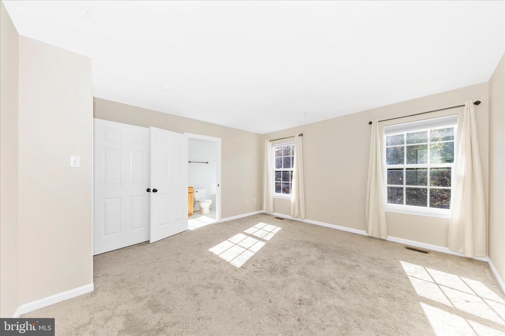 TWIN ARCH CROSSING - Residential Lease