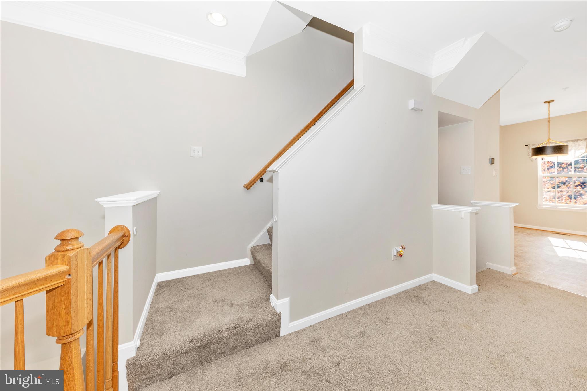 TWIN ARCH CROSSING - Residential Lease