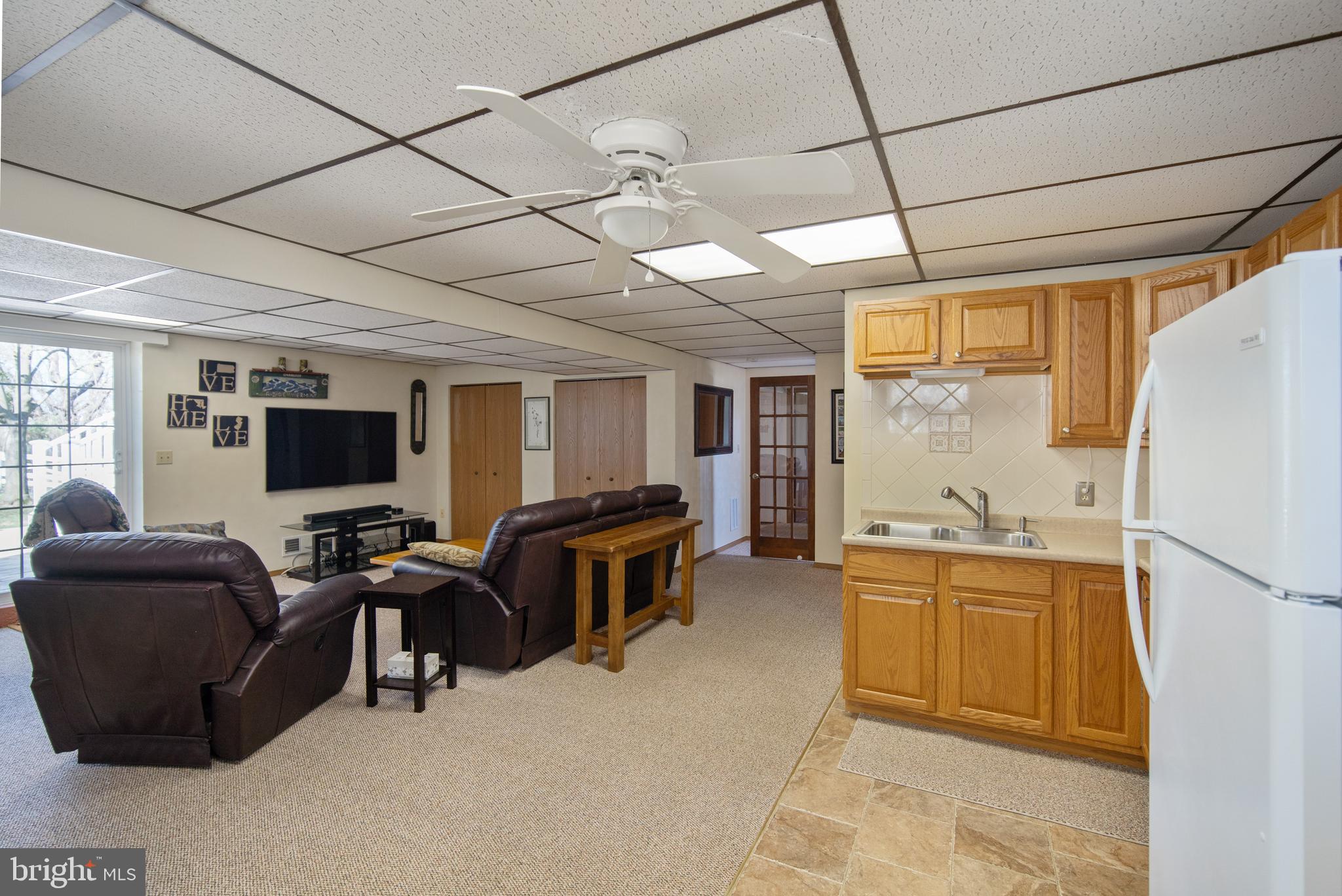 WHISPERING MEADOWS - Residential